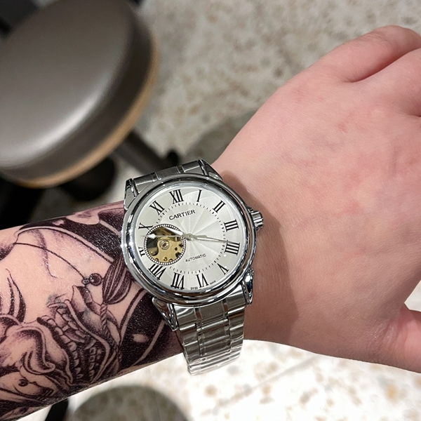 ブランド時計全体デザイン